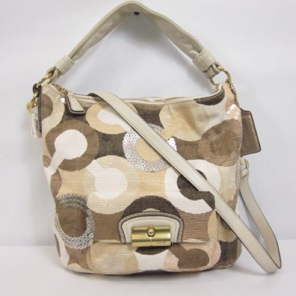 Coach Handbags - Coach Purse!